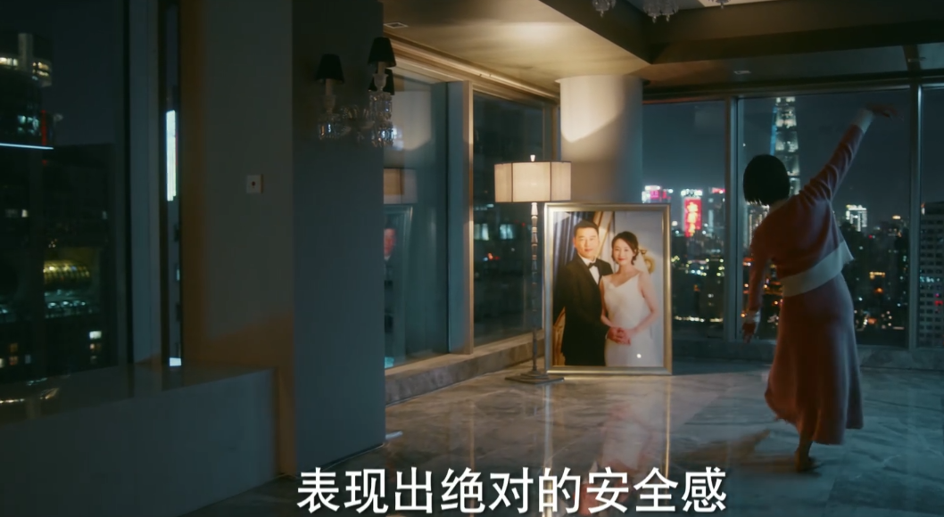 他爱：陆浩去陪周莉，任染做不到一腔孤勇；她选择成为“机器人”