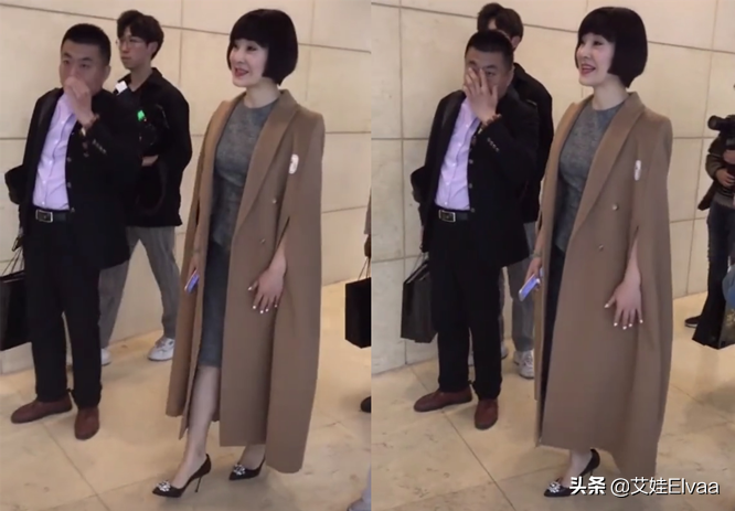 52岁陈红发福身材却丰满，穿紧身衣配包臀裙零赘