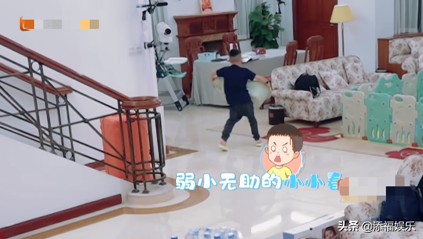 7歲jasper幫應采兒做家務，求助外公被拒，懂事到讓人心疼