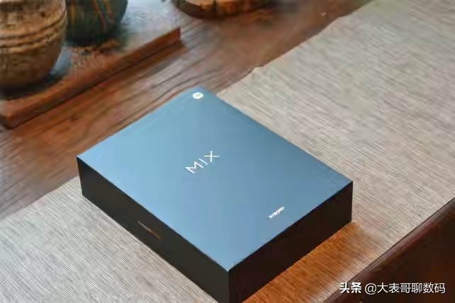 用了半年的苹果12突然换成小米MIX4，重度体验一
