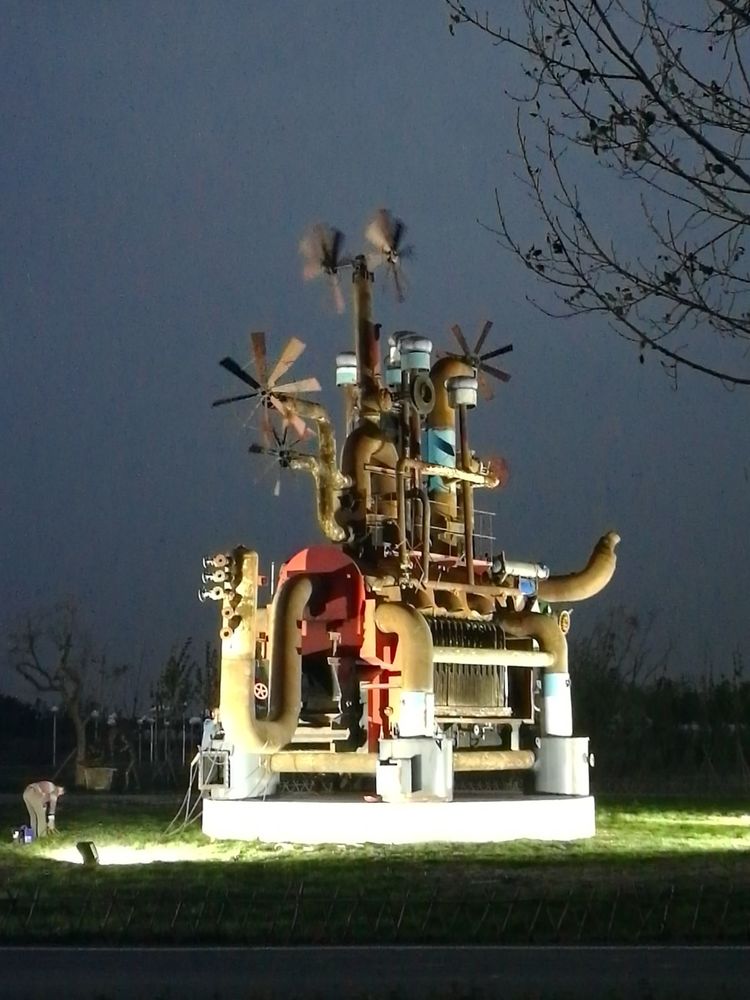 中国著名雕塑家邱天老师告诉您：钢铁装置雕塑是怎么做成的！（三）