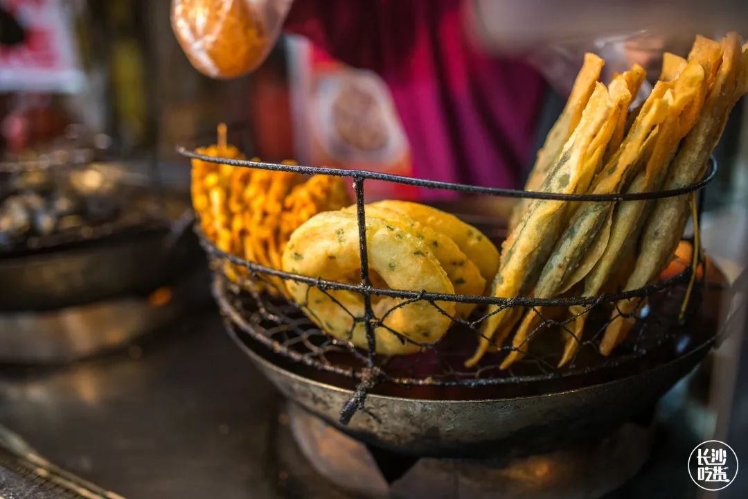 长沙最美劳动者纪实：摆摊商贩高温下的坚守