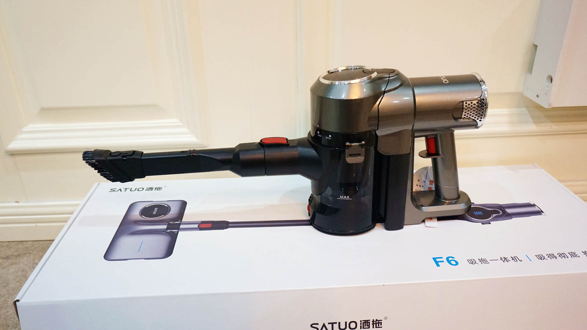 地面清洁的革命，设计比戴森更优秀，国货新品吸拖一体更高效