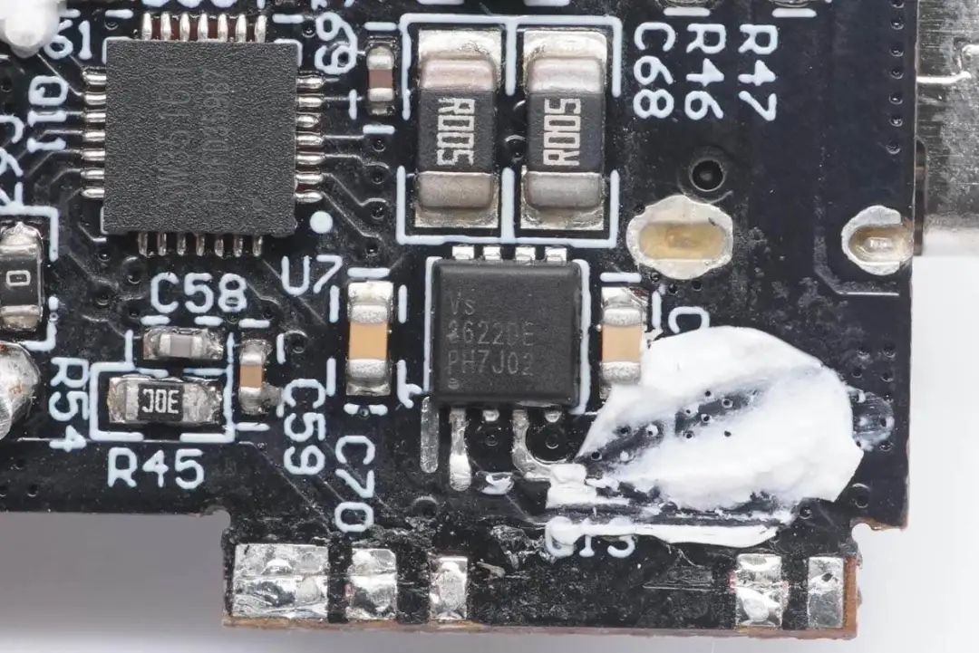 加油中国芯！拆解一款国产GaN器件的65W氮化镓快充