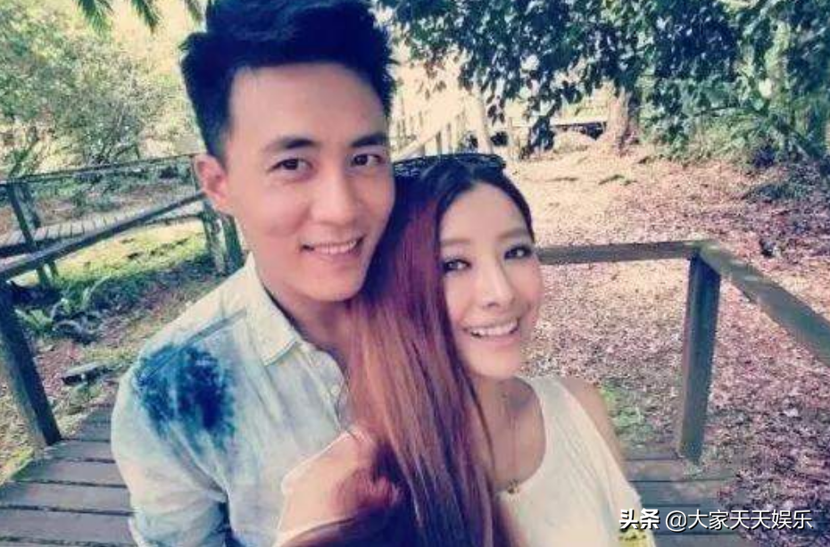 Du Chun basks in height of group photo of as happy as the wife hug to differ very bud
