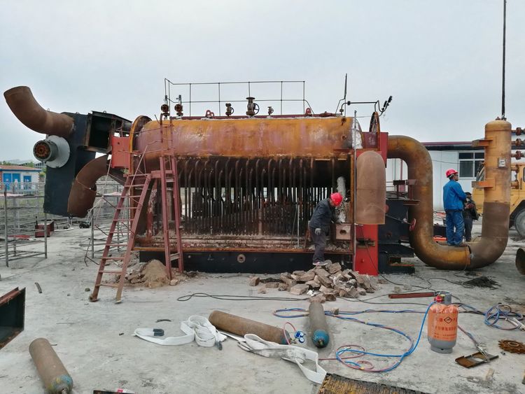 中国著名雕塑家邱天老师告诉您：钢铁装置雕塑是怎么做成的！（二）