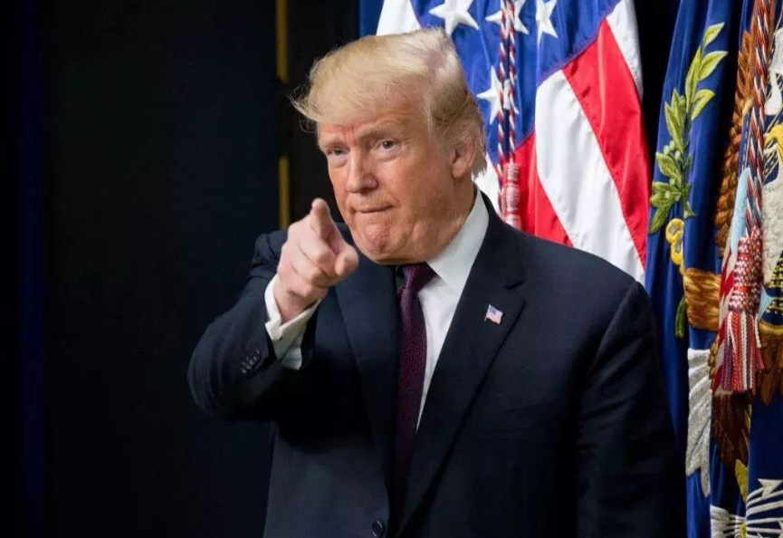 果然被特朗普說中了，拜登高興得太早，上台第一天將面臨彈劾危機