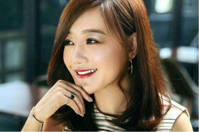 41岁陈好被邀重聚粉红四美，42岁哈妹无戏拍，上