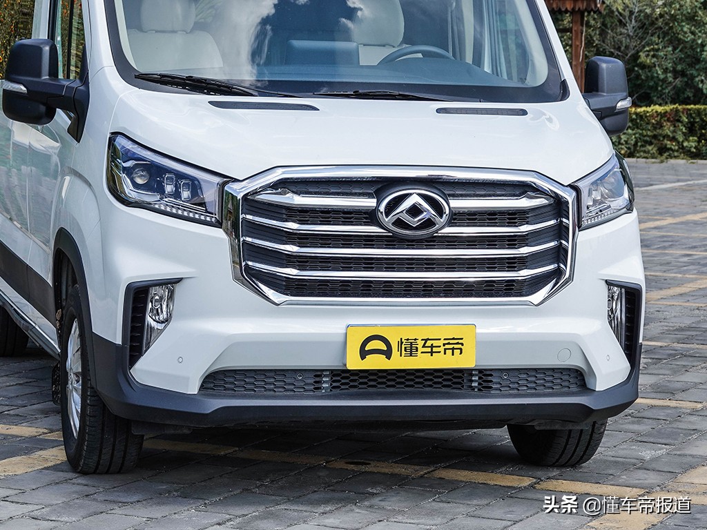 新车|给人精致印象 试驾上汽大通MAXUS V90