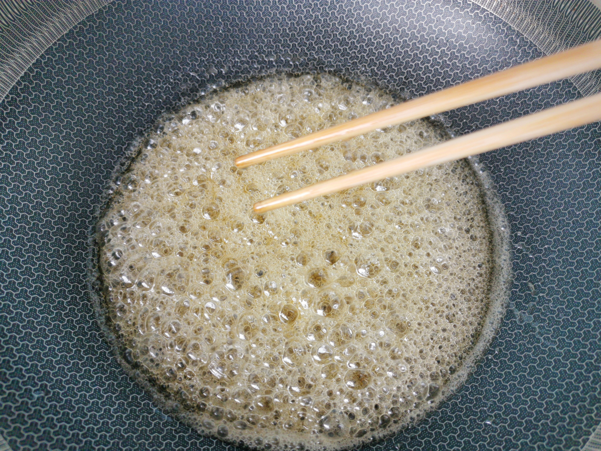 1碗面粉，3个鸡蛋，在家也能做沙琪玛，香甜绵软，没有添加剂