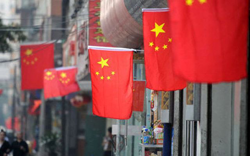 人民币对美元汇率升破7，这意味着什么？