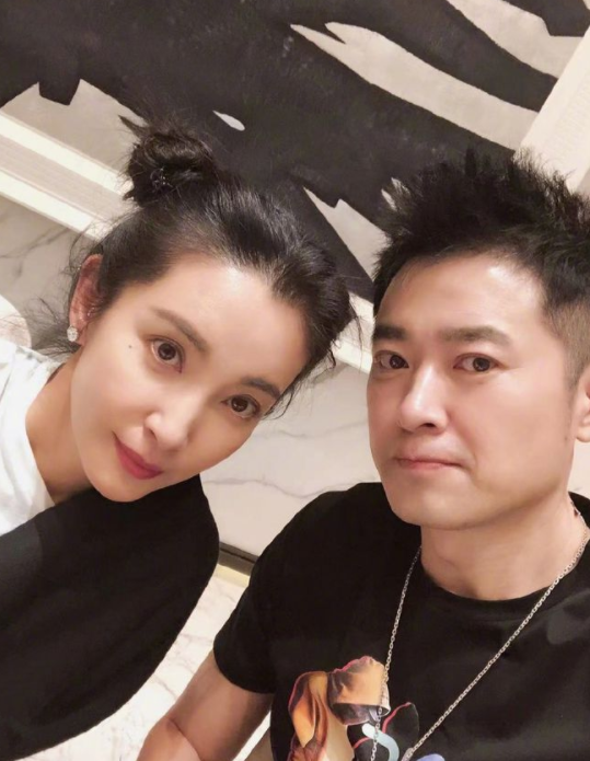 48岁李冰冰分手！与小16岁男友分道扬镳，曾与任泉多次传绯闻