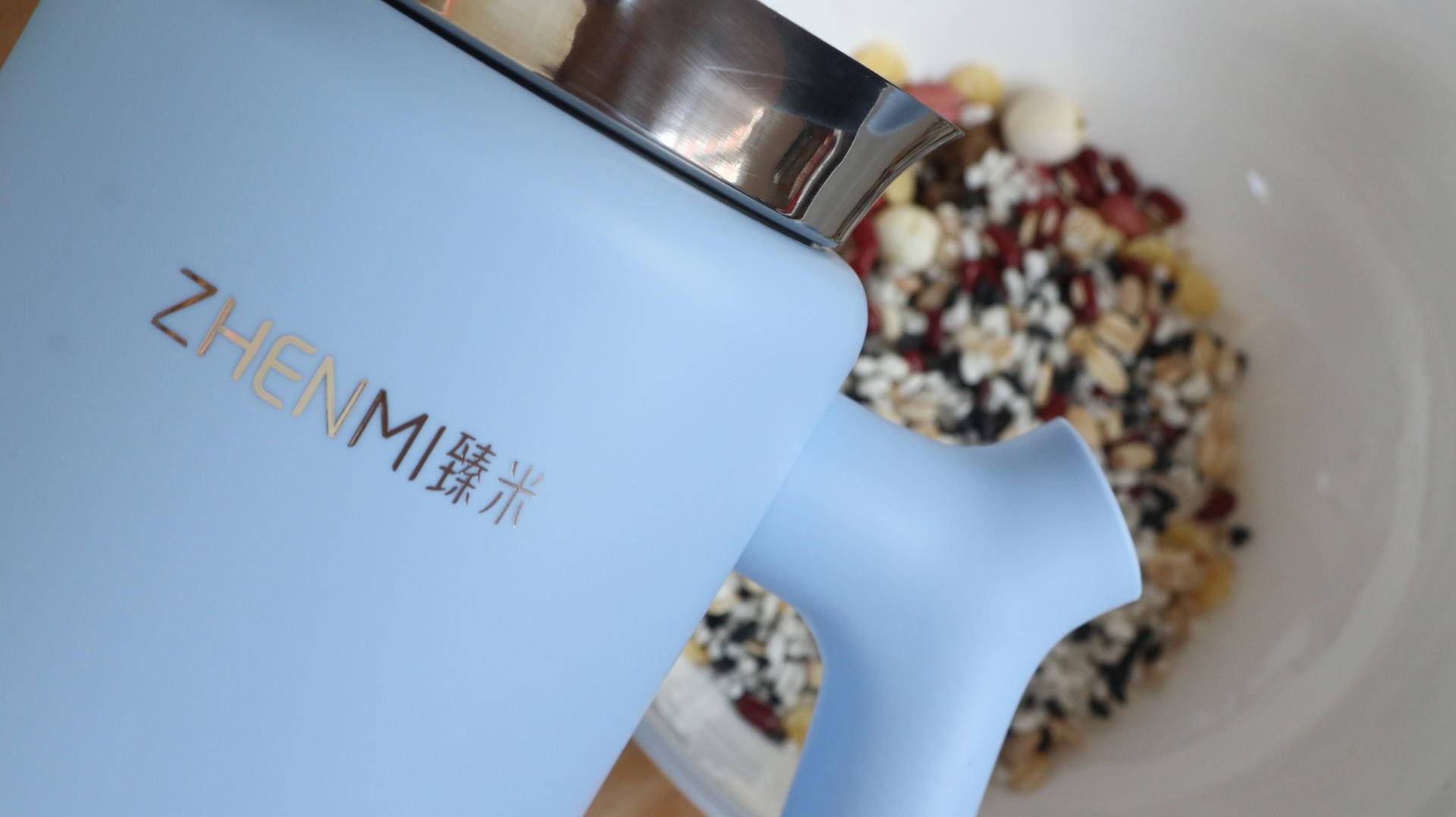臻米破壁机，爱与养生同在，享受至臻至纯的粥