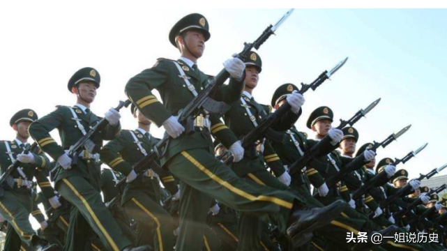 印度称中国阅兵是电脑合成，外国网友反驳：印