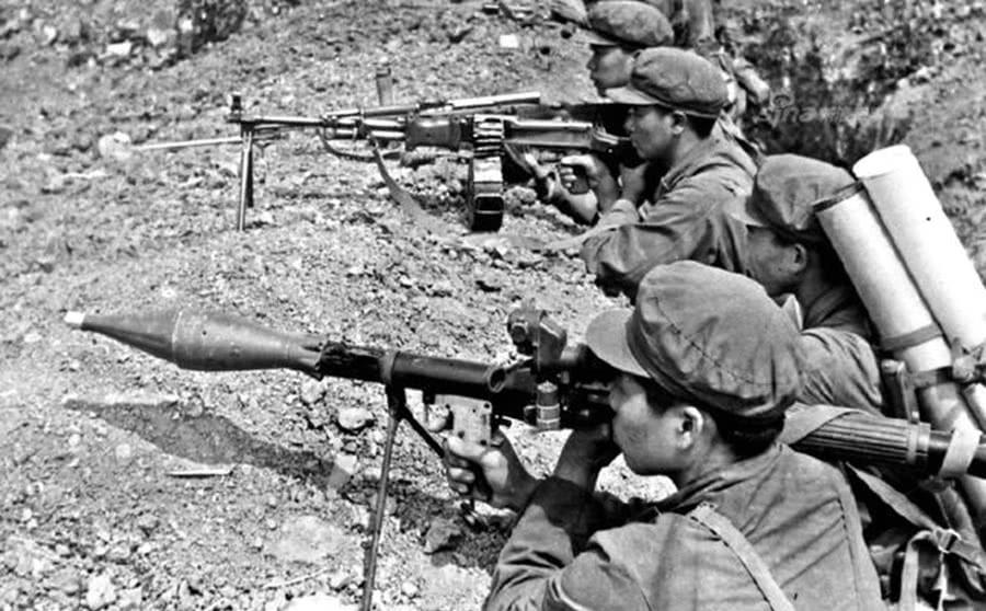 对越反击战胜利在即，副师长回国途中遭暗杀，