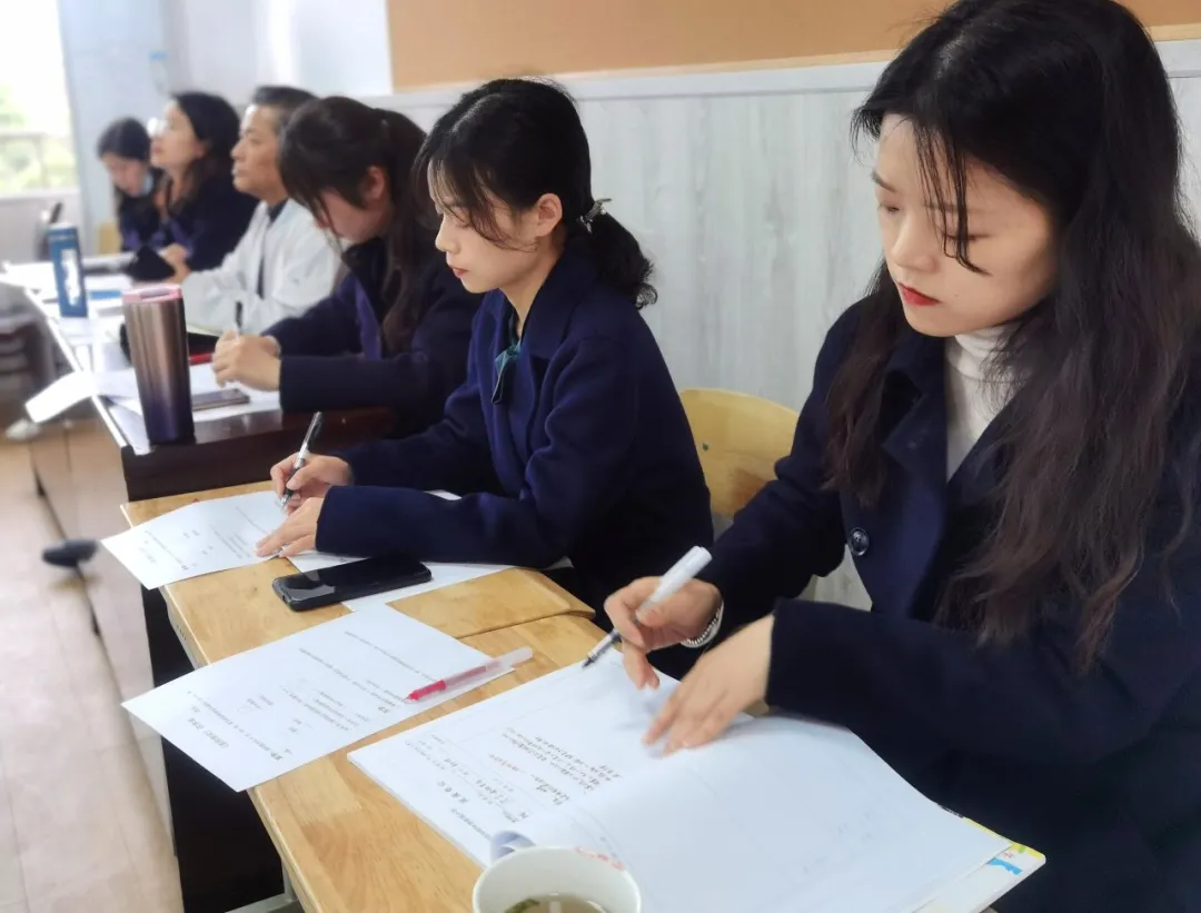 四川天府新区华阳中学附属小学数学组教研课展示活动