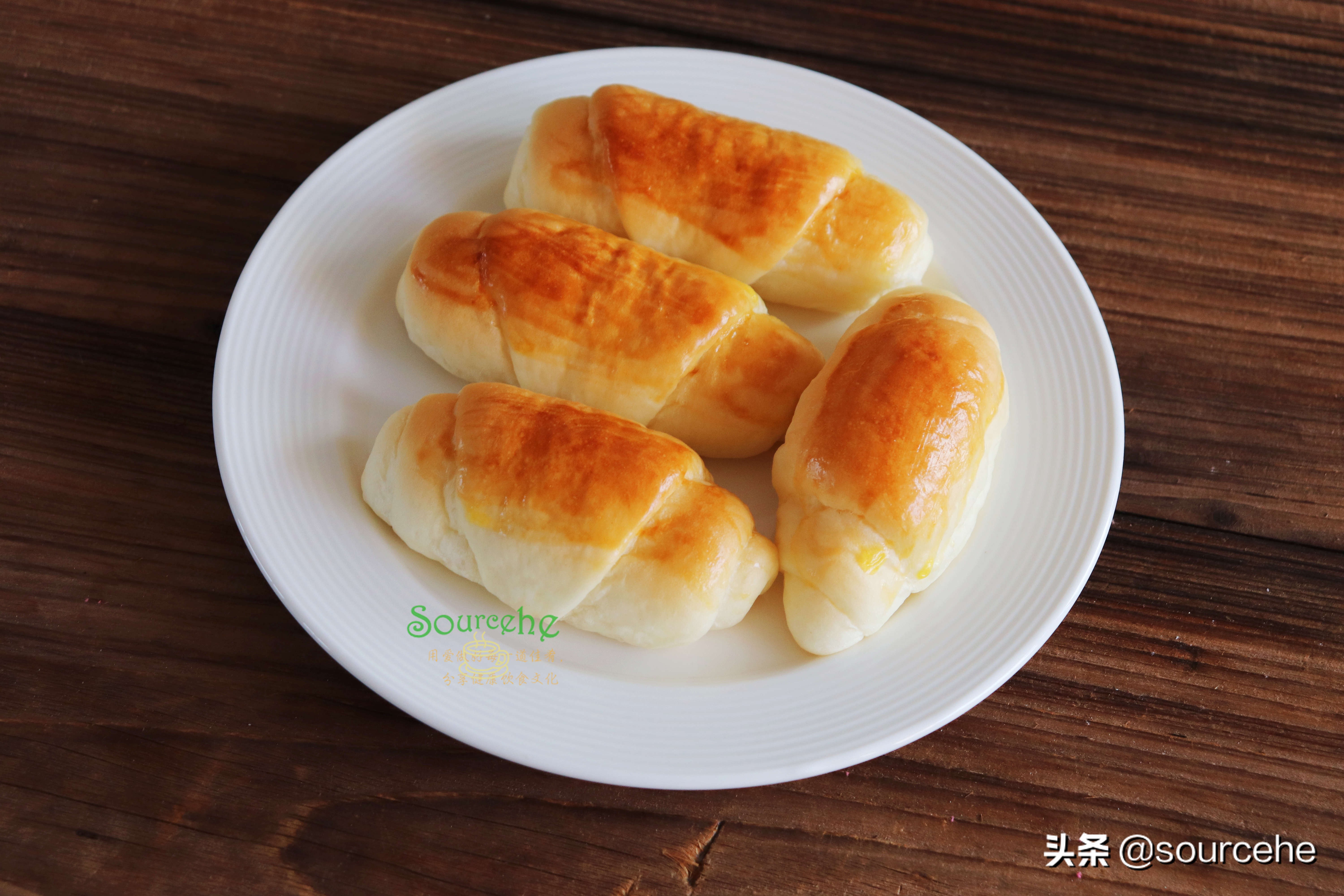 烘焙9年，我家隔三差五就做這款小麵包，蓬鬆香軟，放五天也不硬