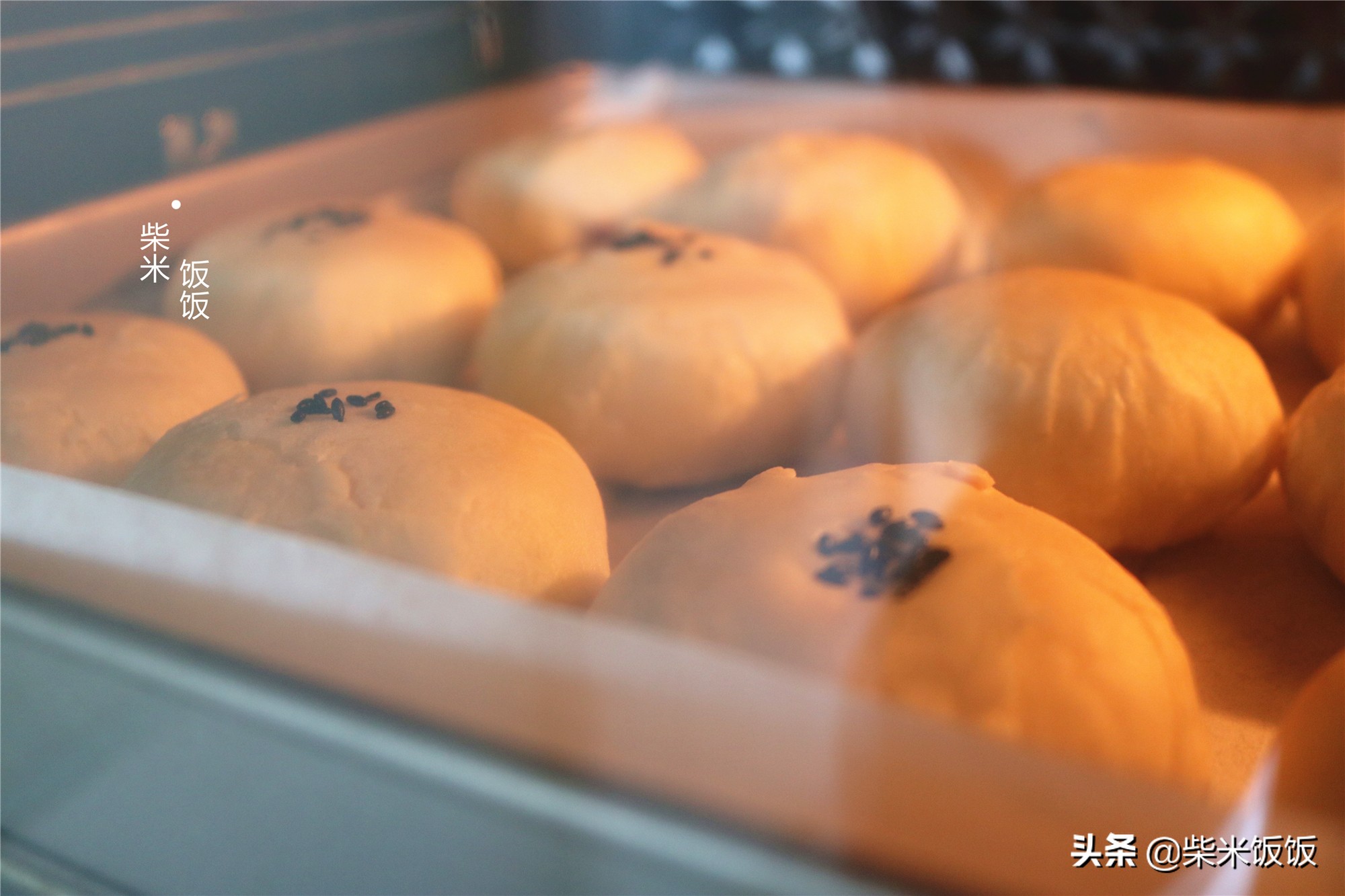 中秋节吃月饼，这个馅的太香了，香酥多层，咬一口还爆汁