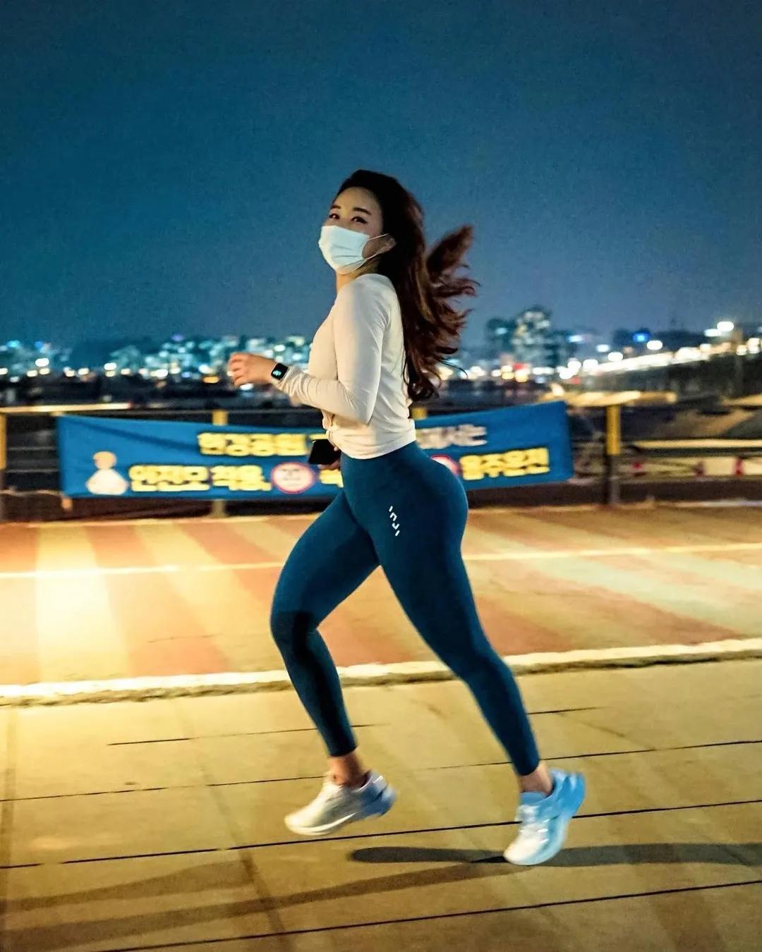 女人味十足微胖美女性感可爱小姐姐你喜欢吗图片