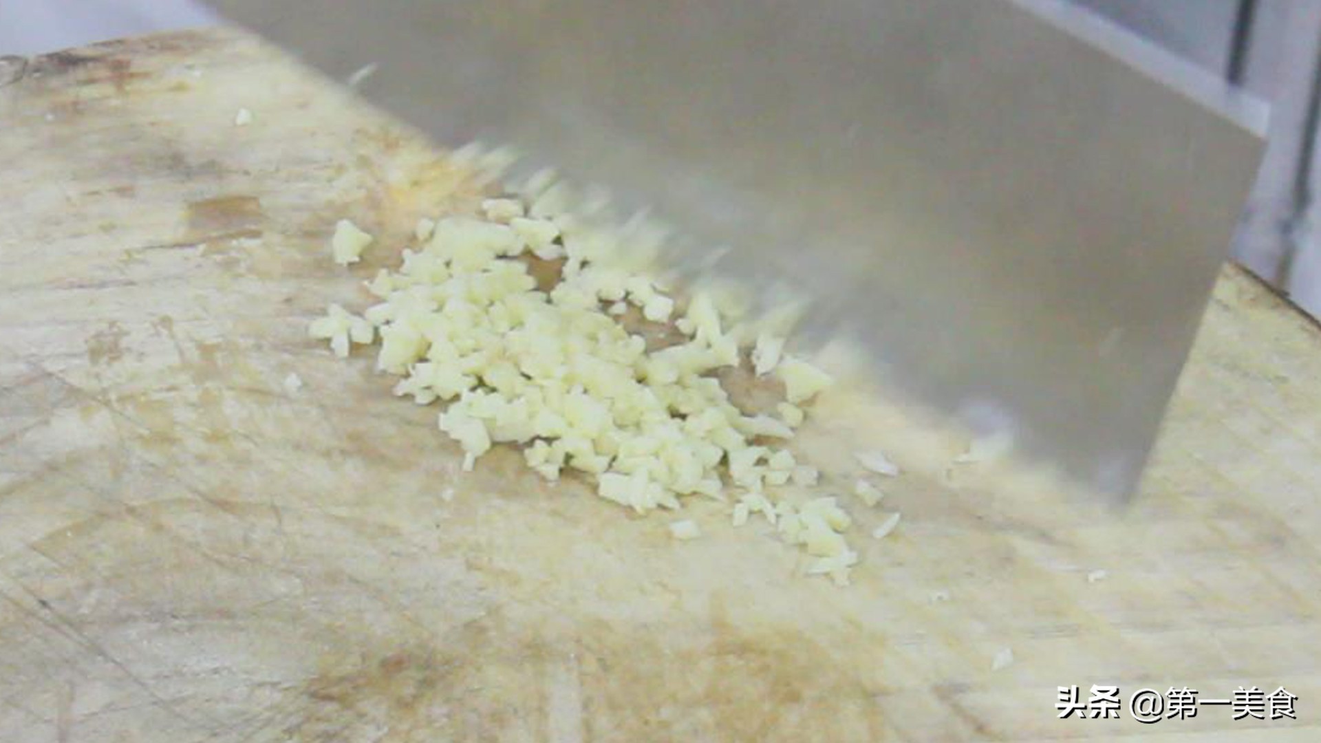 图片[4]-凉拌金针菇做法步骤图 口感清脆 夏天必备小凉菜-起舞食谱网