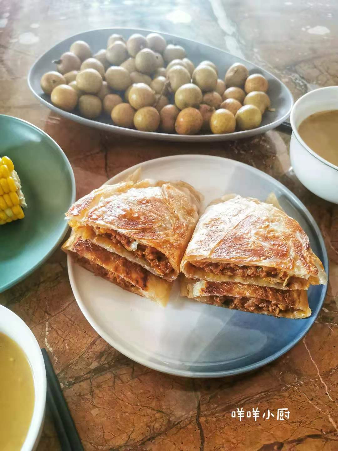 我的早饭不仅要营养美味，还得简单快手，15分钟的肉饼鲜美多汁