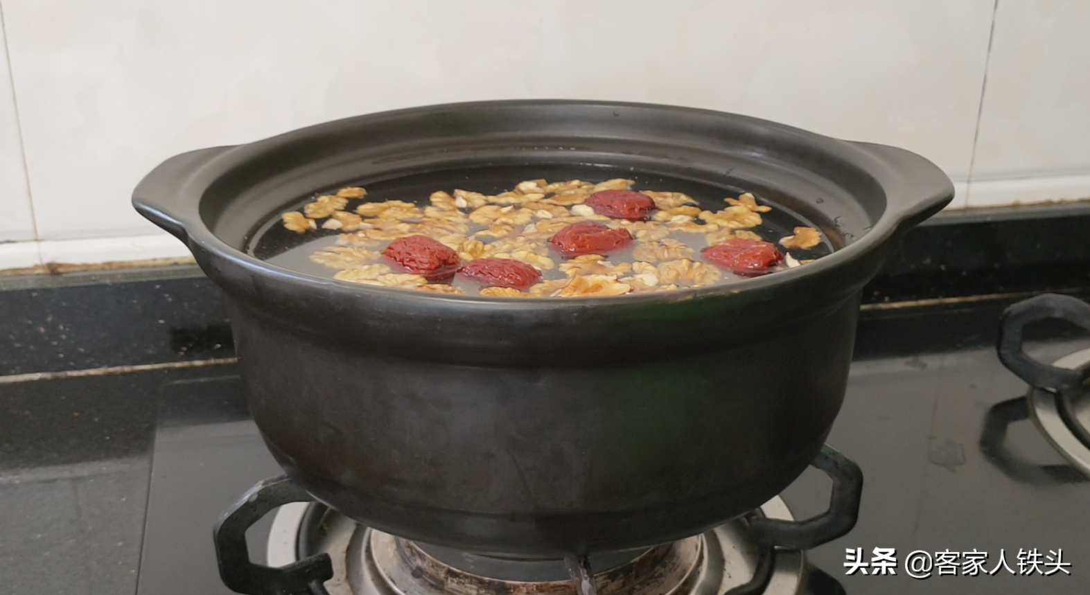 年後喝什麼湯好？ 開學了常給孩子煲一鍋營養靚湯，材料簡單味道好