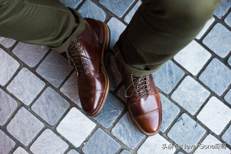 搞双“奢侈品”工装靴穿穿吧——Viberg 2030 固特异版本