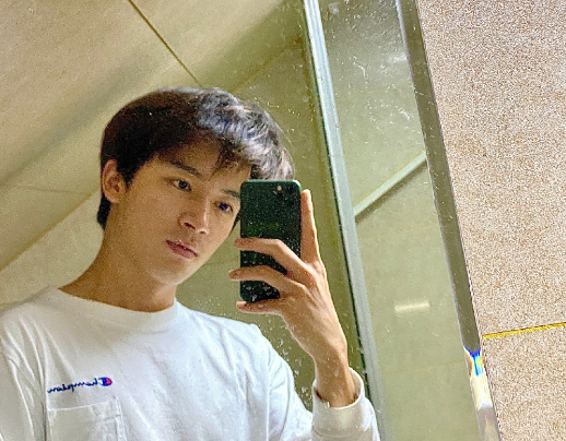 许凯宋威龙靠边站？他被于正官宣并夸奖，没出