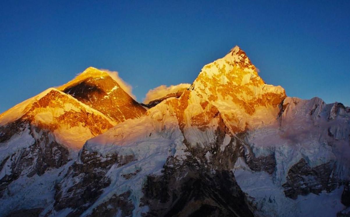珠穆朗玛峰是世界第一高峰，都有8848米高了，为啥每年还在长高？