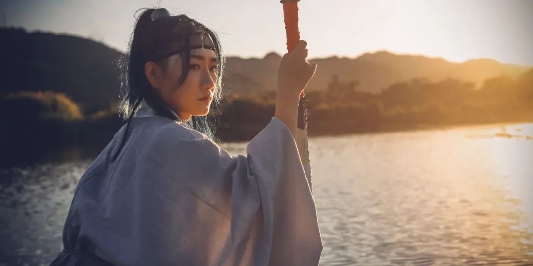 30个积极向上的句子：句句正能量，像黑暗里的一束光-第1张图片-非凡网