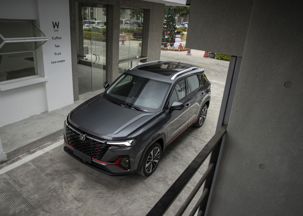 10万级小型SUV 全新蓝鲸动力 新款CS35 PLUS来了