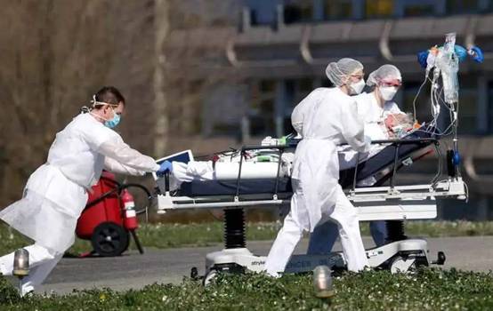 每65秒就有1人死亡！上涨速度让美国人瞠目结舌，但这才是开始