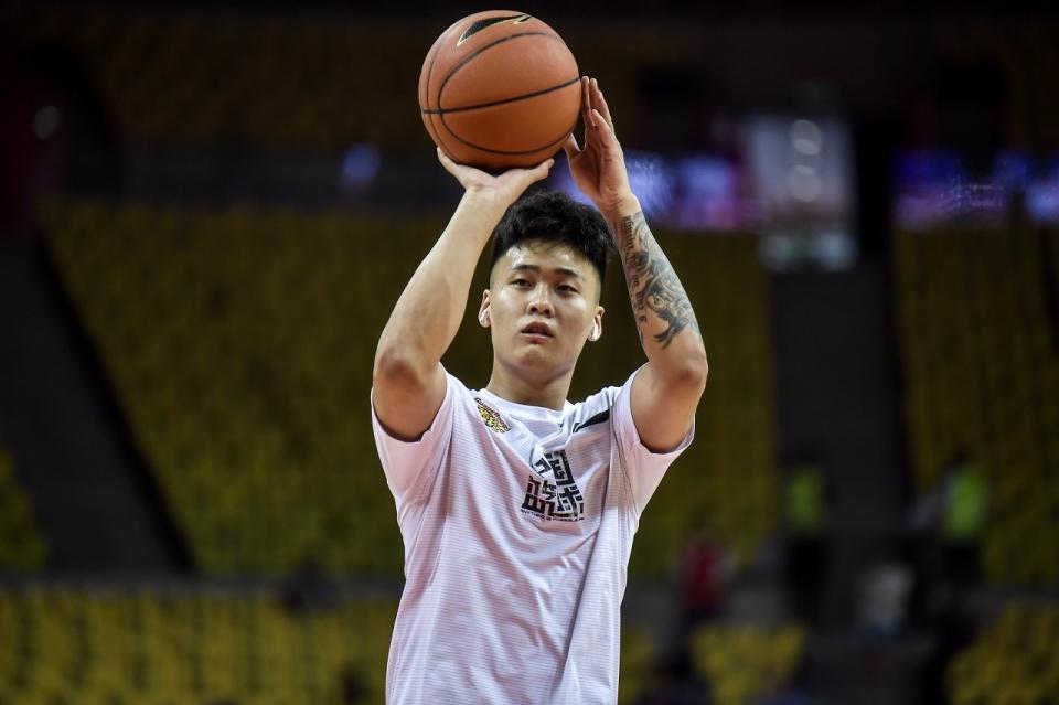 广东队内部职位调整！周鹏担任队长，赵睿卸任