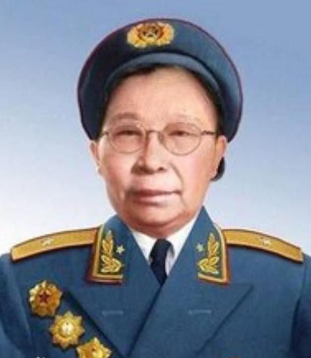 李贞：从童养媳到开国少将，一生经历3次婚姻，