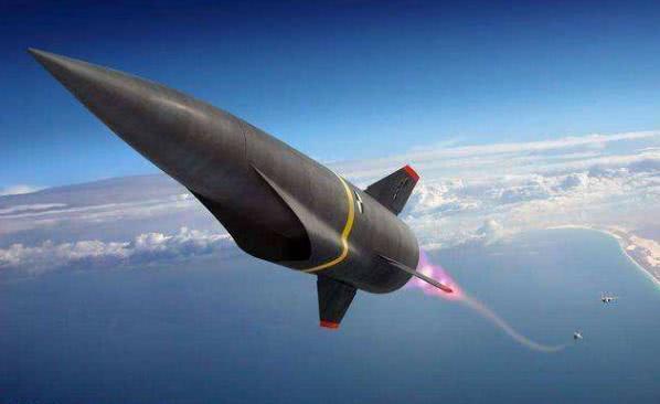 终于轮到美国害怕了，全球最快导弹已经服役，