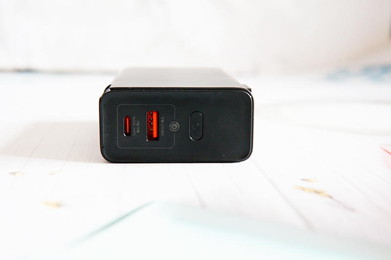 混动双擎，出门一个就够！倍思能量堆87W移动电源评测