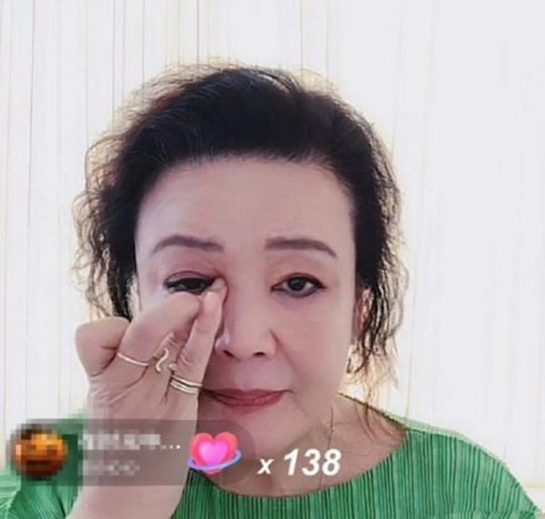 大S婆婆懶理判決熱議，曬孫子孫女萌照秀幸福，祖孫同框超溫馨