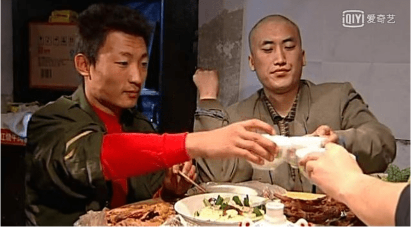 玉田吴云飞：入股宾利，投资战狼，金条当盆栽，老爸是赵本山兄弟