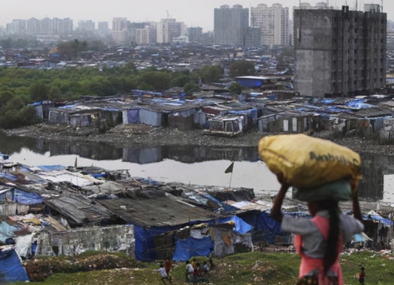 比印度还脏乱差，人口超1.6亿的孟加拉，为何如