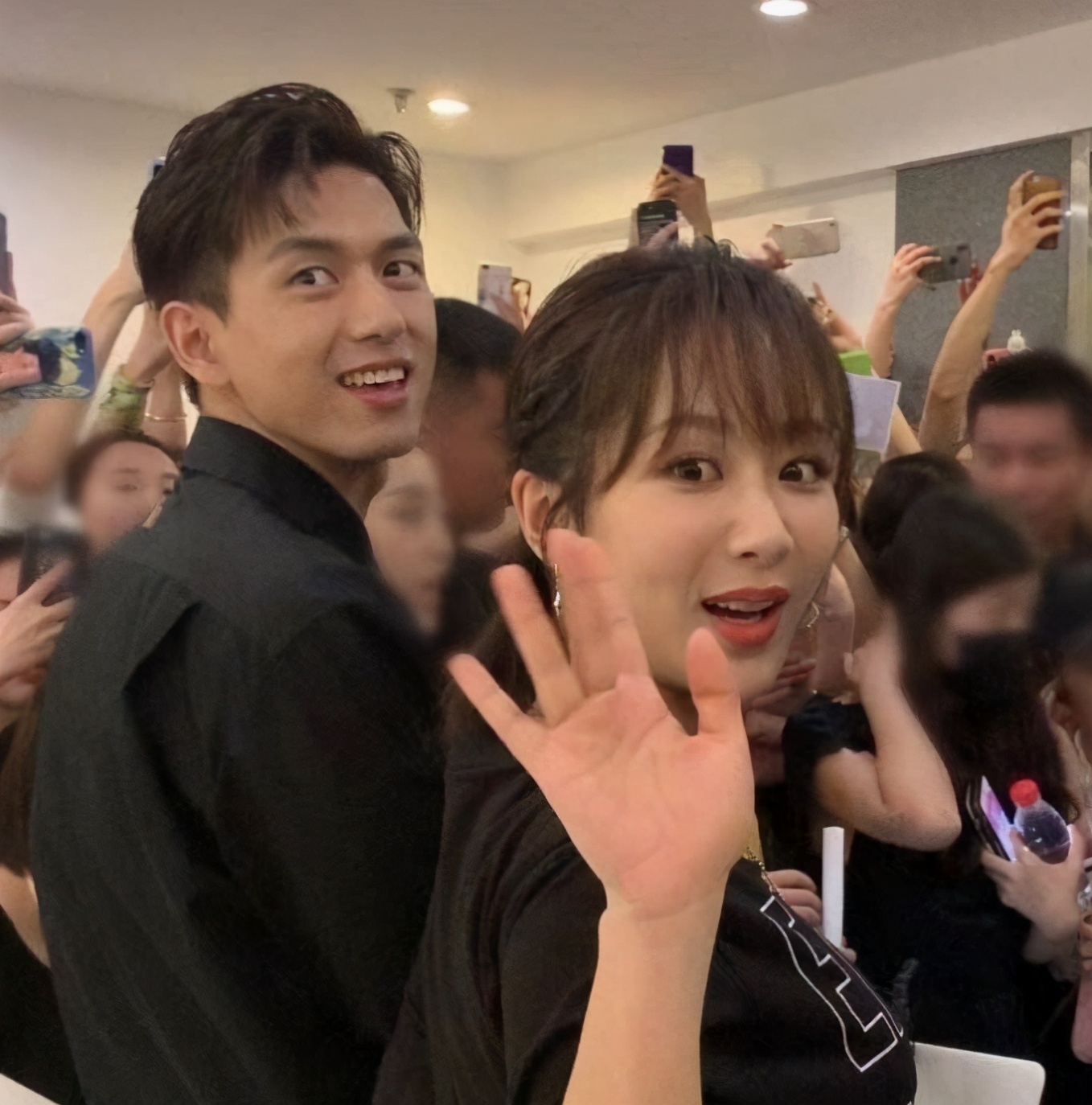 图文 李现喜欢杨紫是真的吗 从哪些细节可以看出李现喜欢杨紫 李现真正喜欢的人是谁 Www Bagua5 Net