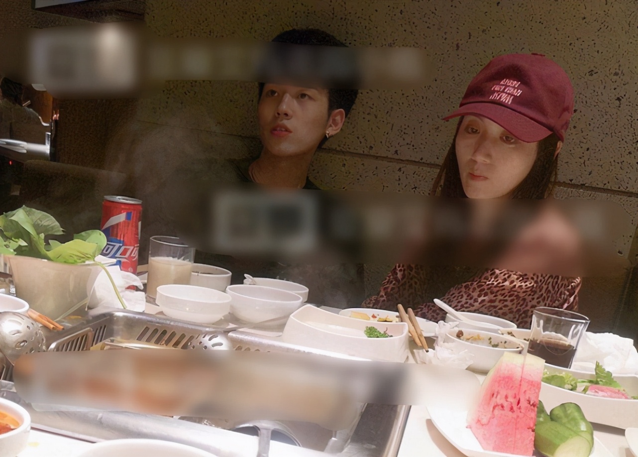 任豪道歉、夏之光恋情曝光，于正发声：进娱乐圈就要洁身自好