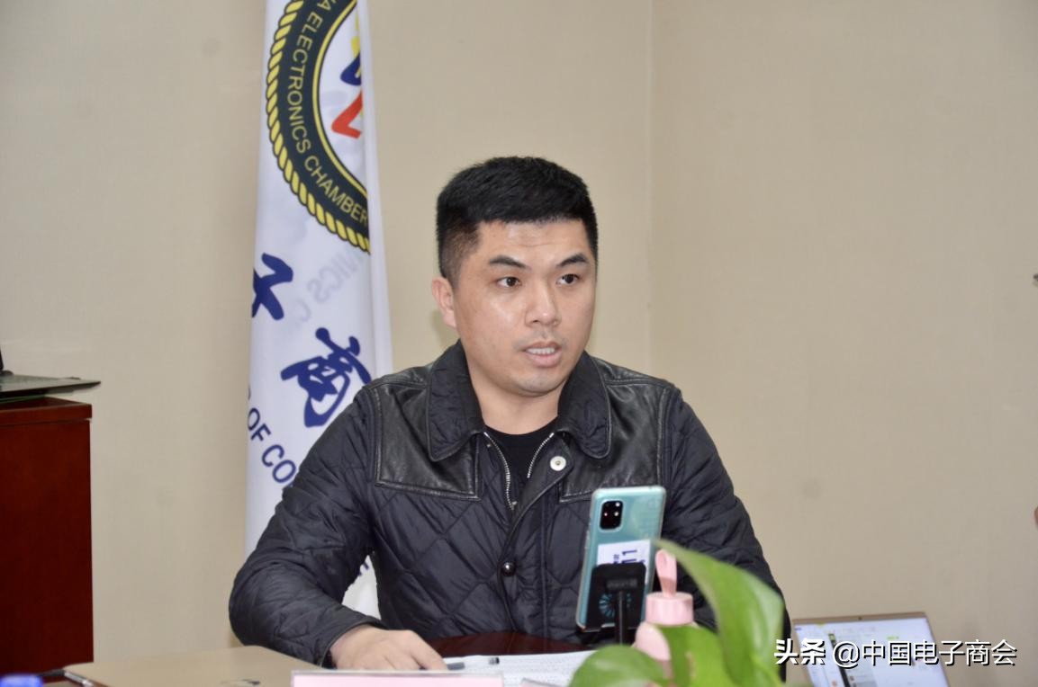 Enthusiastic congratulation job of business silver-colored economy can be in Beijing to hold 2021