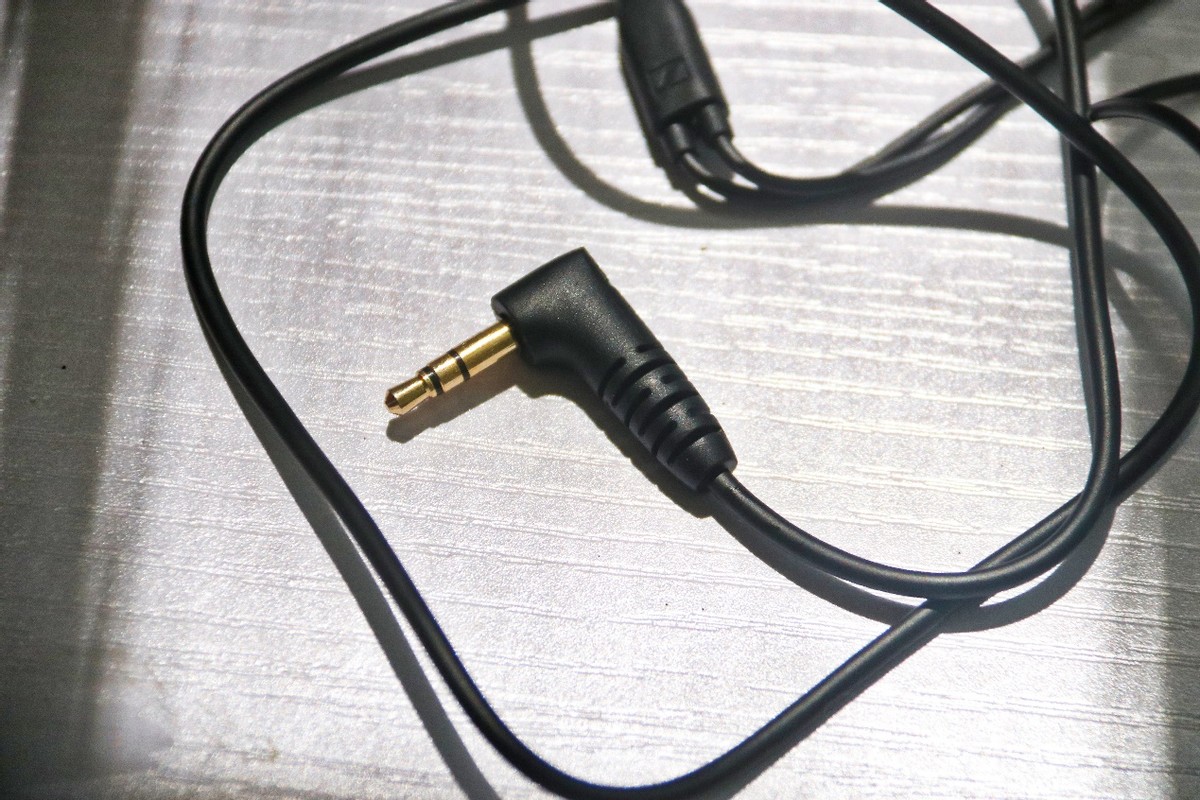 要换耳机了：森海塞尔IE 100 PRO享受有线与蓝牙间的自由切换