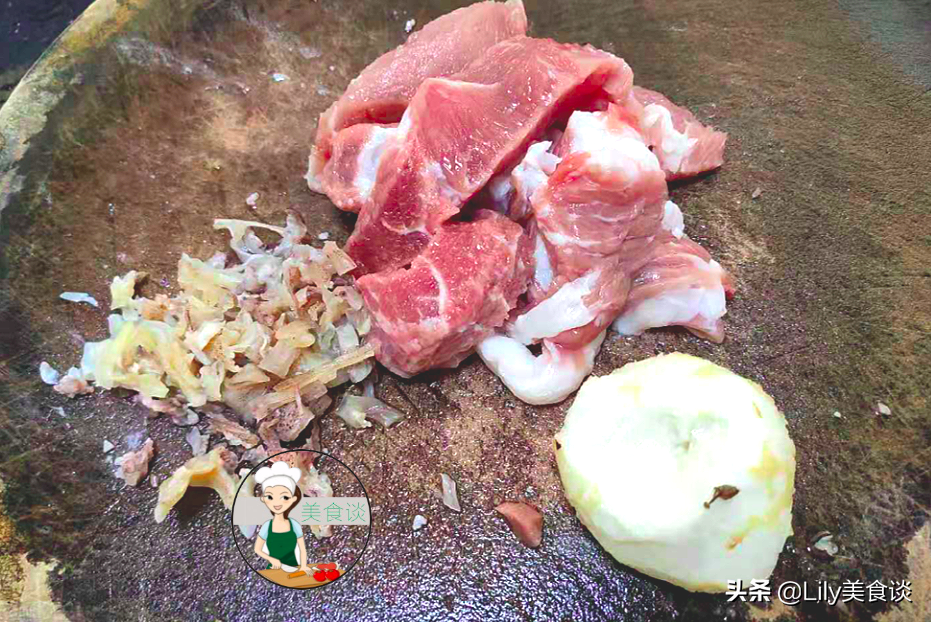 夏天多给孩子做这蒸菜吃，营养高蛋白，蒸10分钟就好，鲜嫩好消化