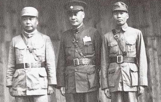 团长不敌敌军，小号兵：给我两个连，我来指挥