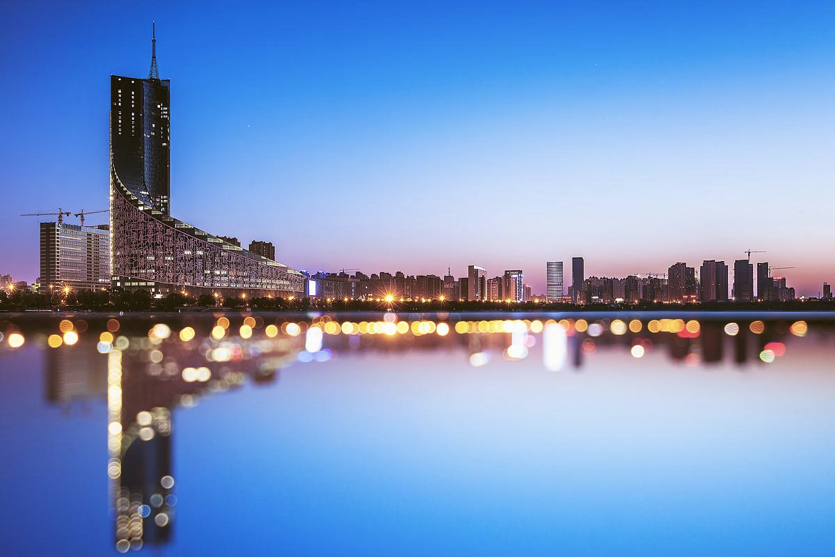 环京房价“膝斩”：从2万5跌到8千还送车位，北