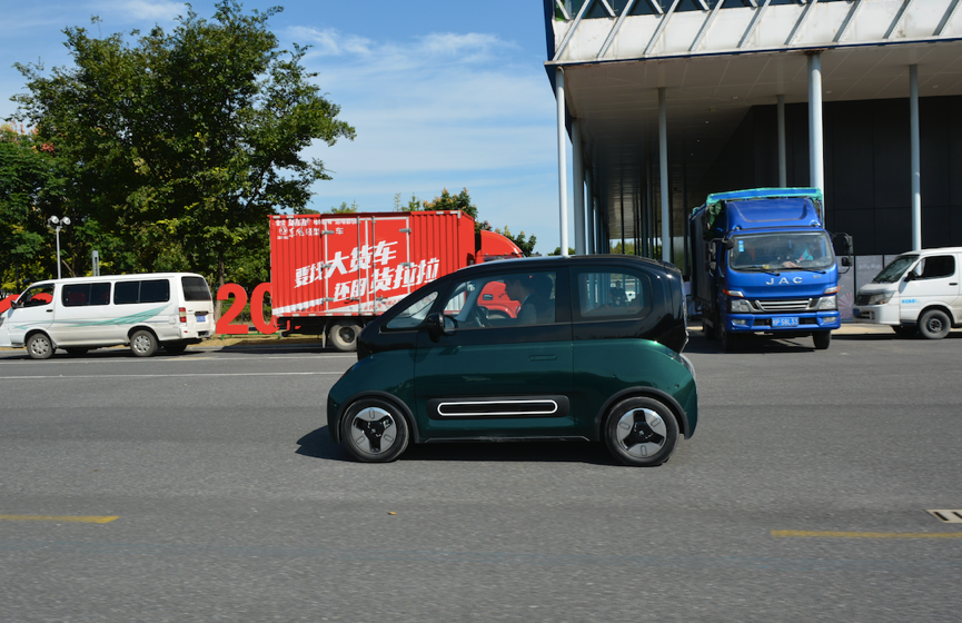 内外兼修 质感优秀 道路试驾宝骏KiWi EV