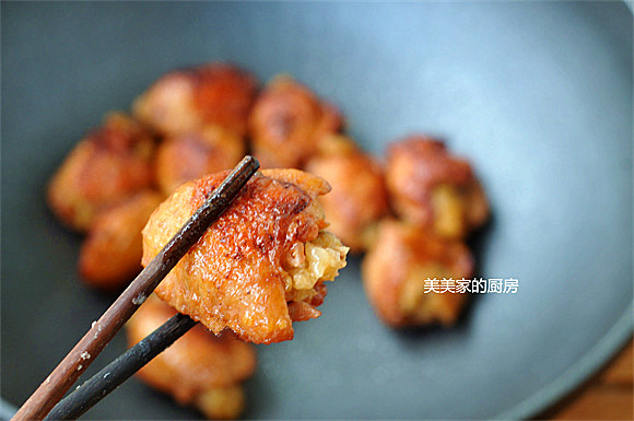 天热孩子不吃饭，多做包饭给他吃，一包一煎，低脂高蛋白，开胃