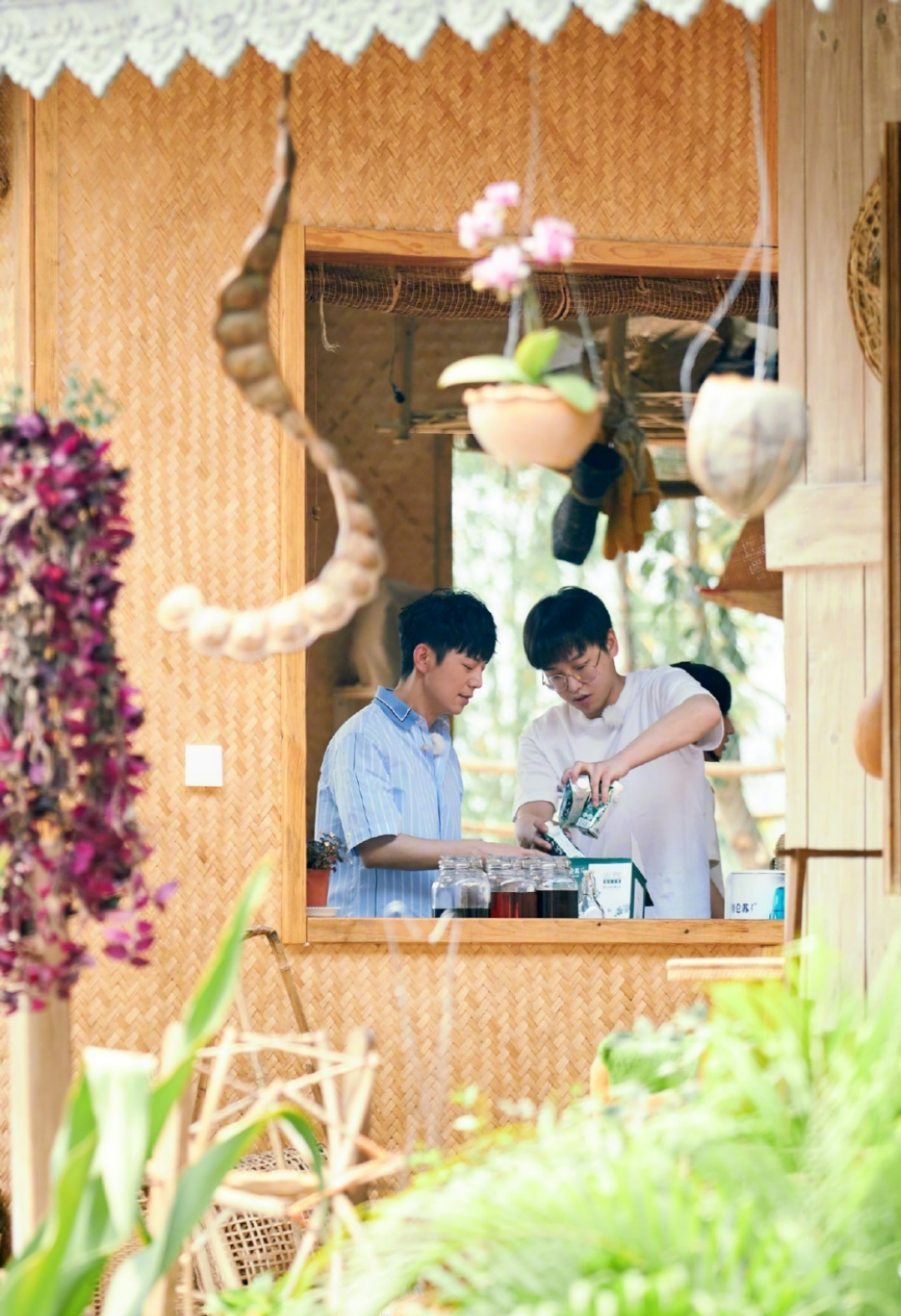 被指作秀？《向往4》来了点“颜色”，累瘫一众嘉宾