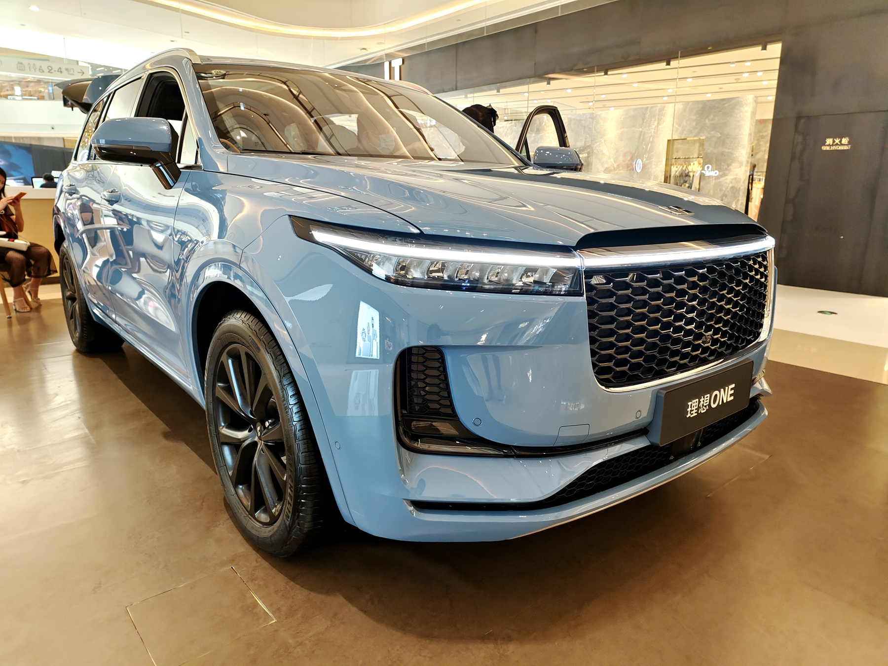 档次感更强 实拍2021款理想one 涨价依然香